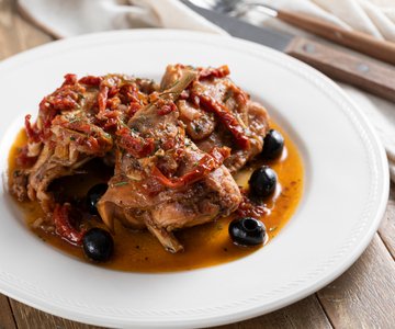 Rabbit stew with olives and sun-dried tomatoes