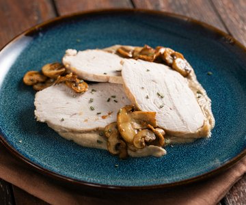 Roast with mushrooms