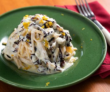 Linguine with ricotta and radicchio