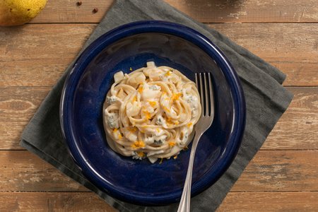 Pasta with Pears and Gorgonzola