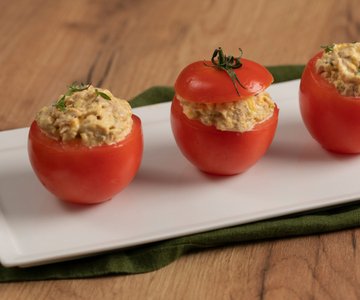 Stuffed Tomatoes with Tuna