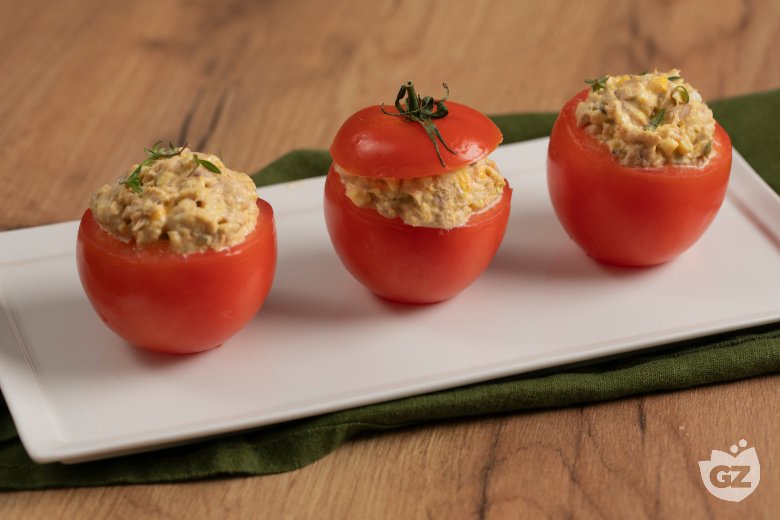 Stuffed Tomatoes with Tuna