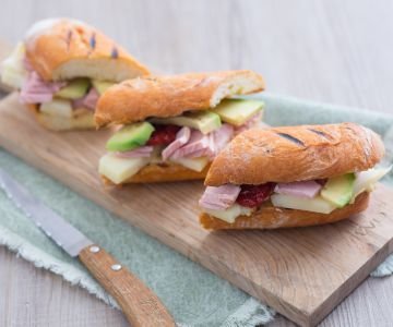Tuna and Avocado Bread Bites