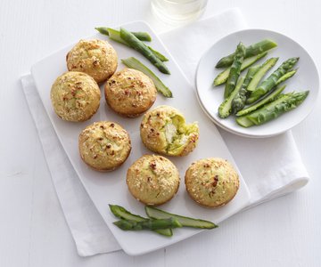 Savory tarts with asparagus and goat cheese