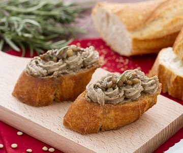 Rosemary Lentil Pâté Crostini