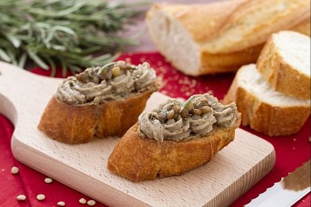 Rosemary Lentil Pâté Crostini