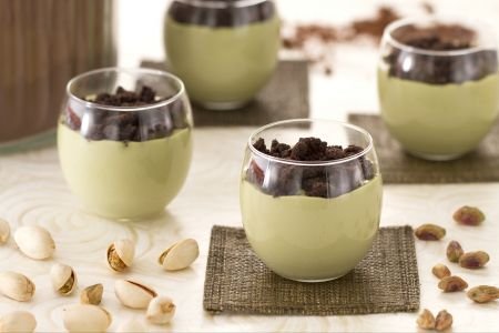 Pistachio Cream Dessert with Cocoa Crumble
