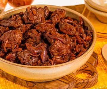 Veal Stew with Onions