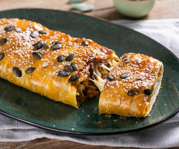 Savory strudel with pumpkin and sausage