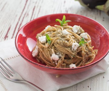 Whole-wheat spaghetti with roasted eggplant and mint