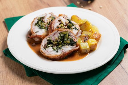 Rabbit roulade with pine nuts and raisins