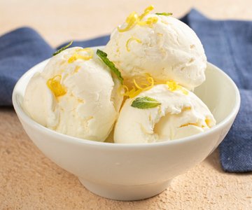 Three-ingredient no-churn lemon ice cream