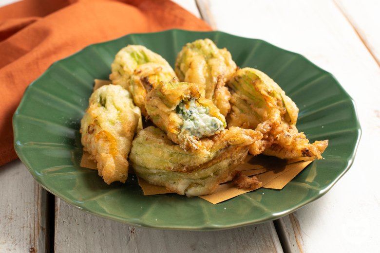 Vegetarian Stuffed Zucchini Flowers