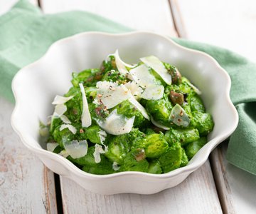 Potato salad with creamy arugula dressing